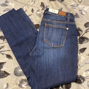 Judy Blue Mid Rise Skinny NWT